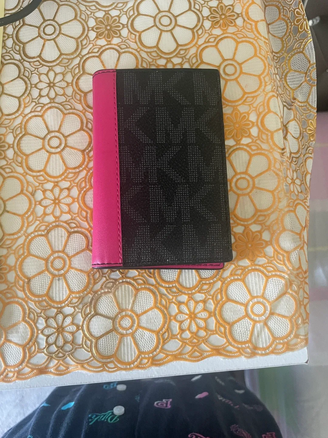 Michael Kors Card Holder - Black/Pink thumbnail