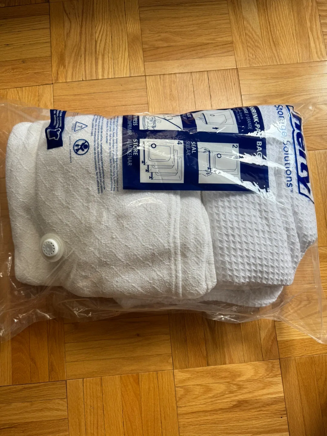Two full size cotton blankets thumbnail