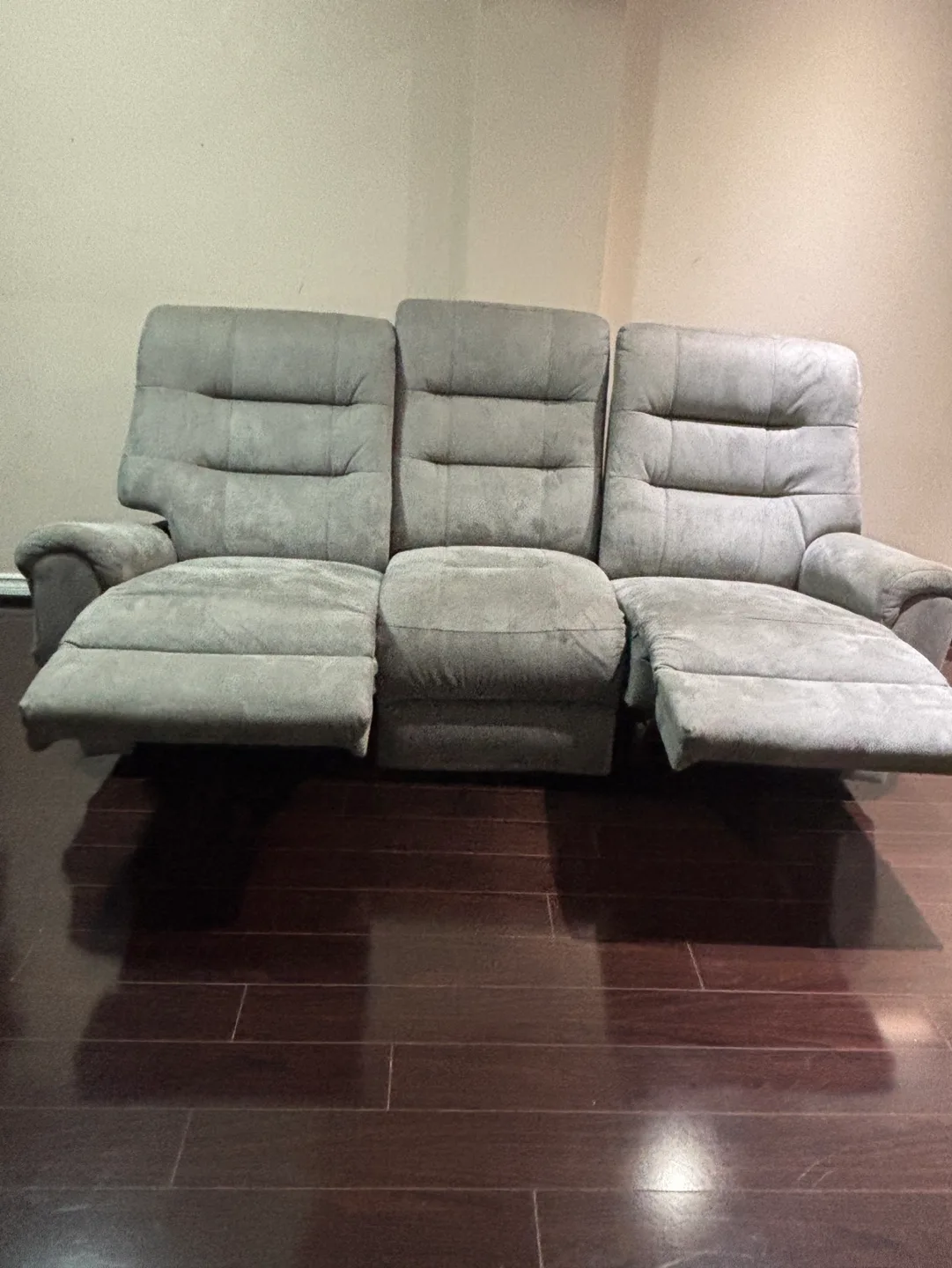 Grey Reclining Sofa image indicator(2)