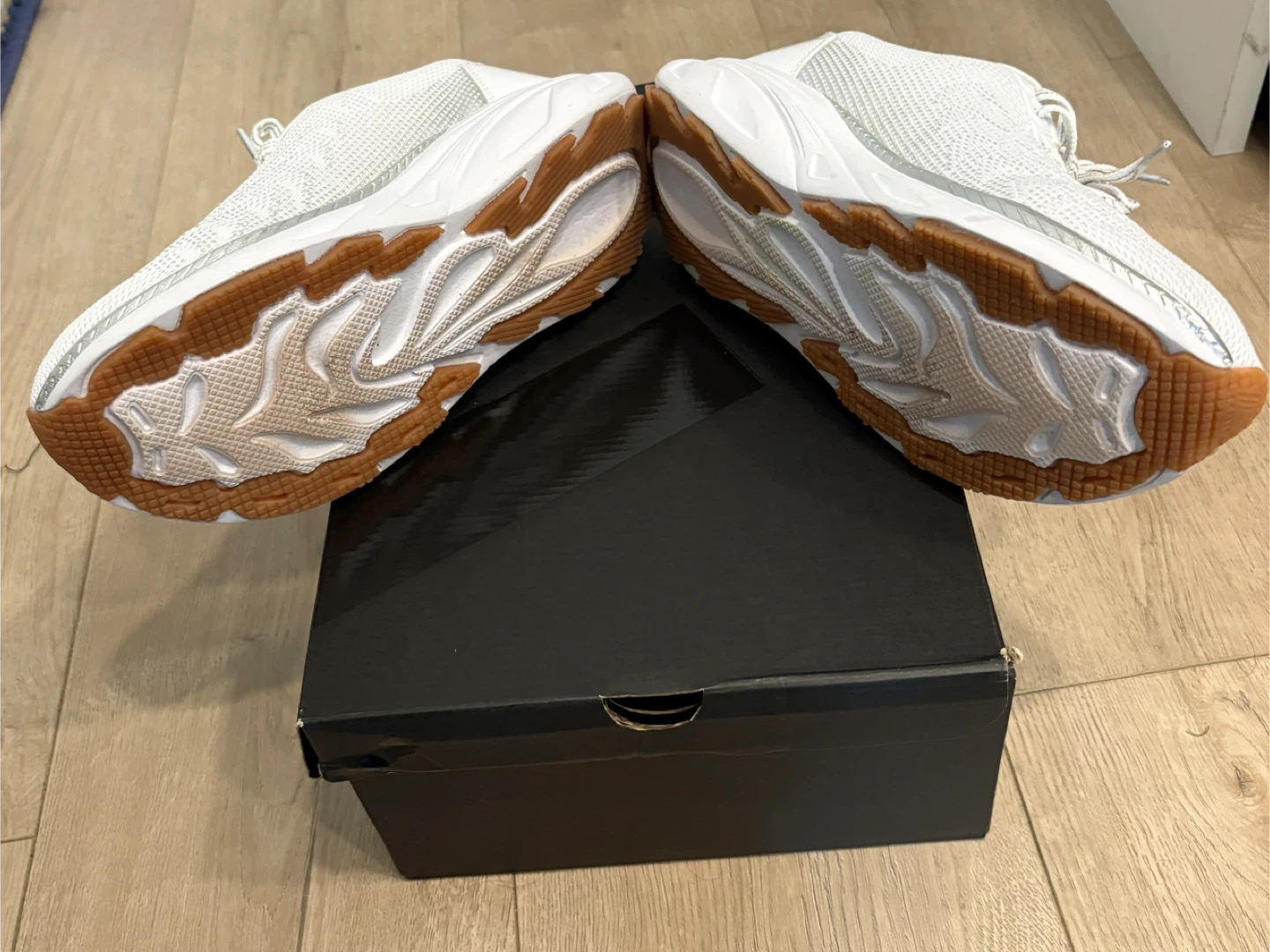 RBX White Running Shoes! Almost New! - photo 3