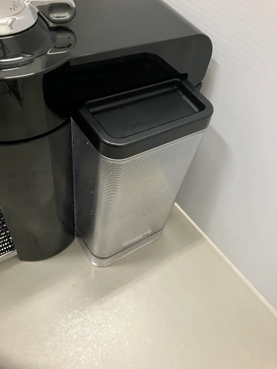 Nespresso Vertuo Single Serve Coffee and Espresso Machine image indicator(3)