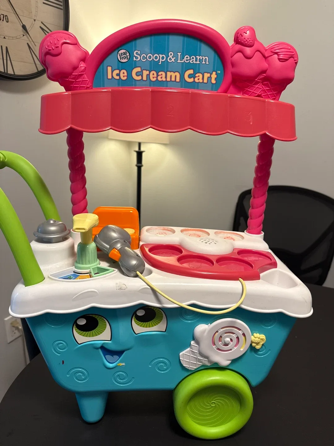 LeapFrog Scoop & Learn Ice Cream Cart thumbnail
