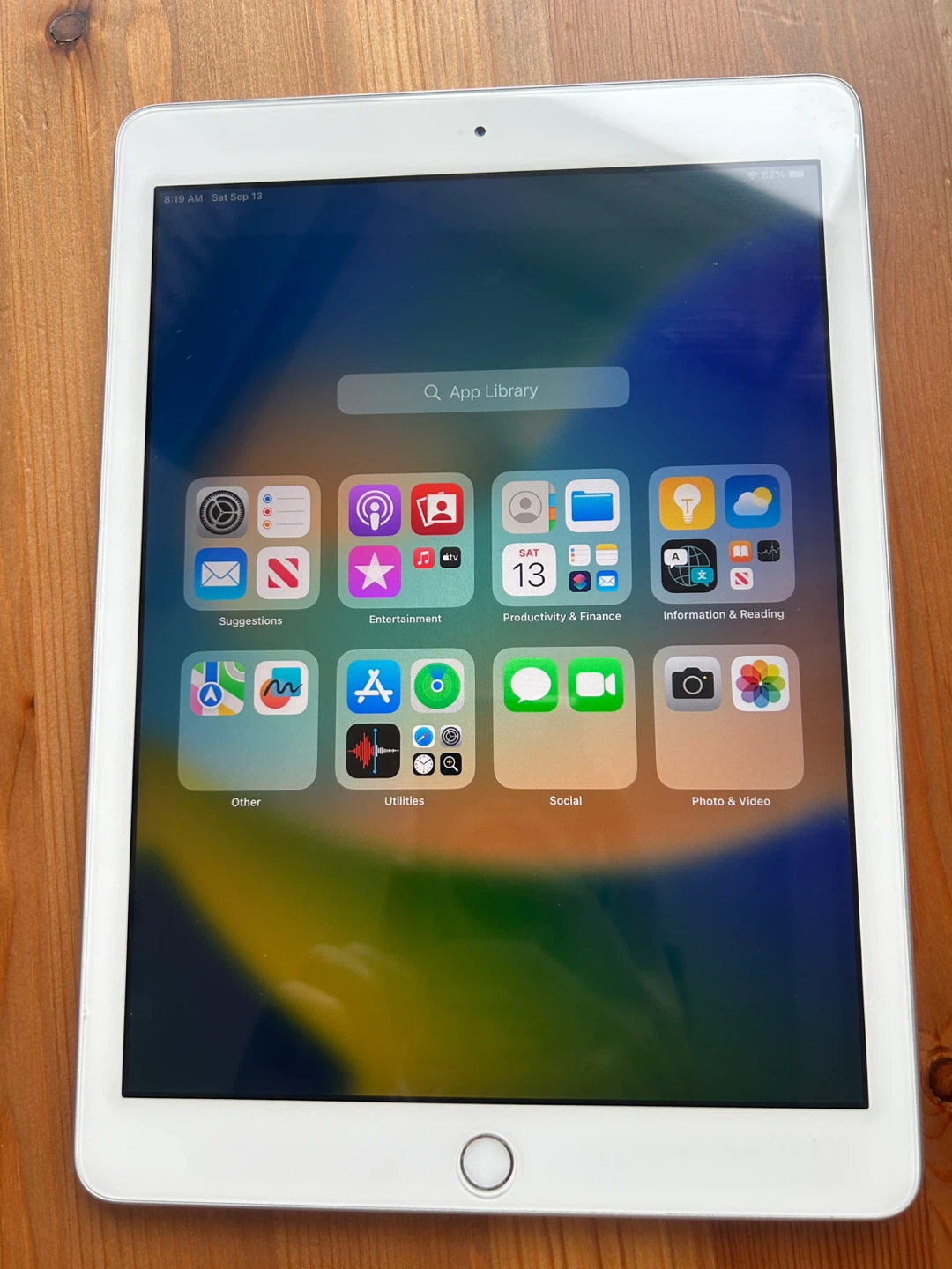 Apple iPad (6th Generation) 32GB - Silver - photo 3