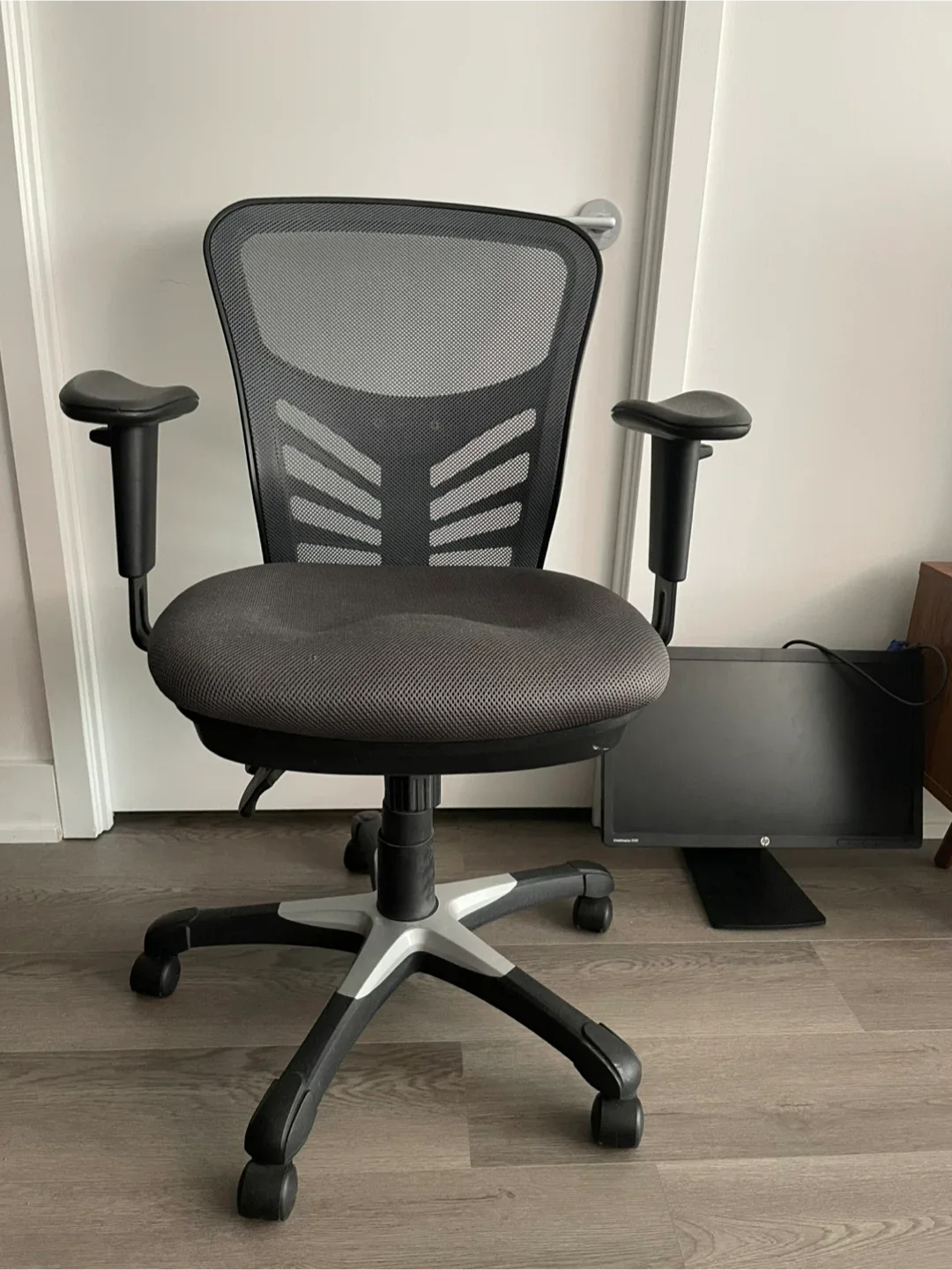 Ergonomic Office Chair - Grey Mesh thumbnail