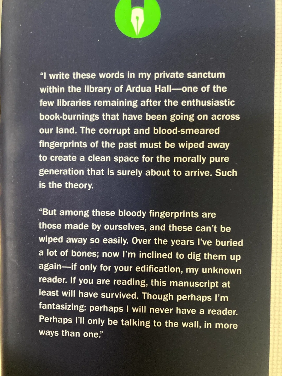 Margaret Atwood hardcover image indicator(2)