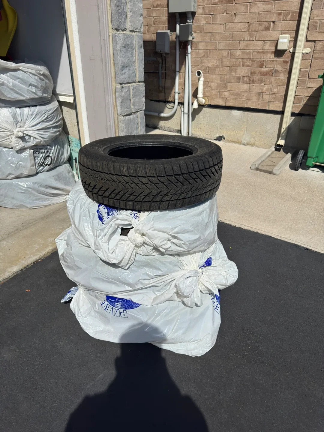 Set of Four 195/65R15 Winter Tires thumbnail