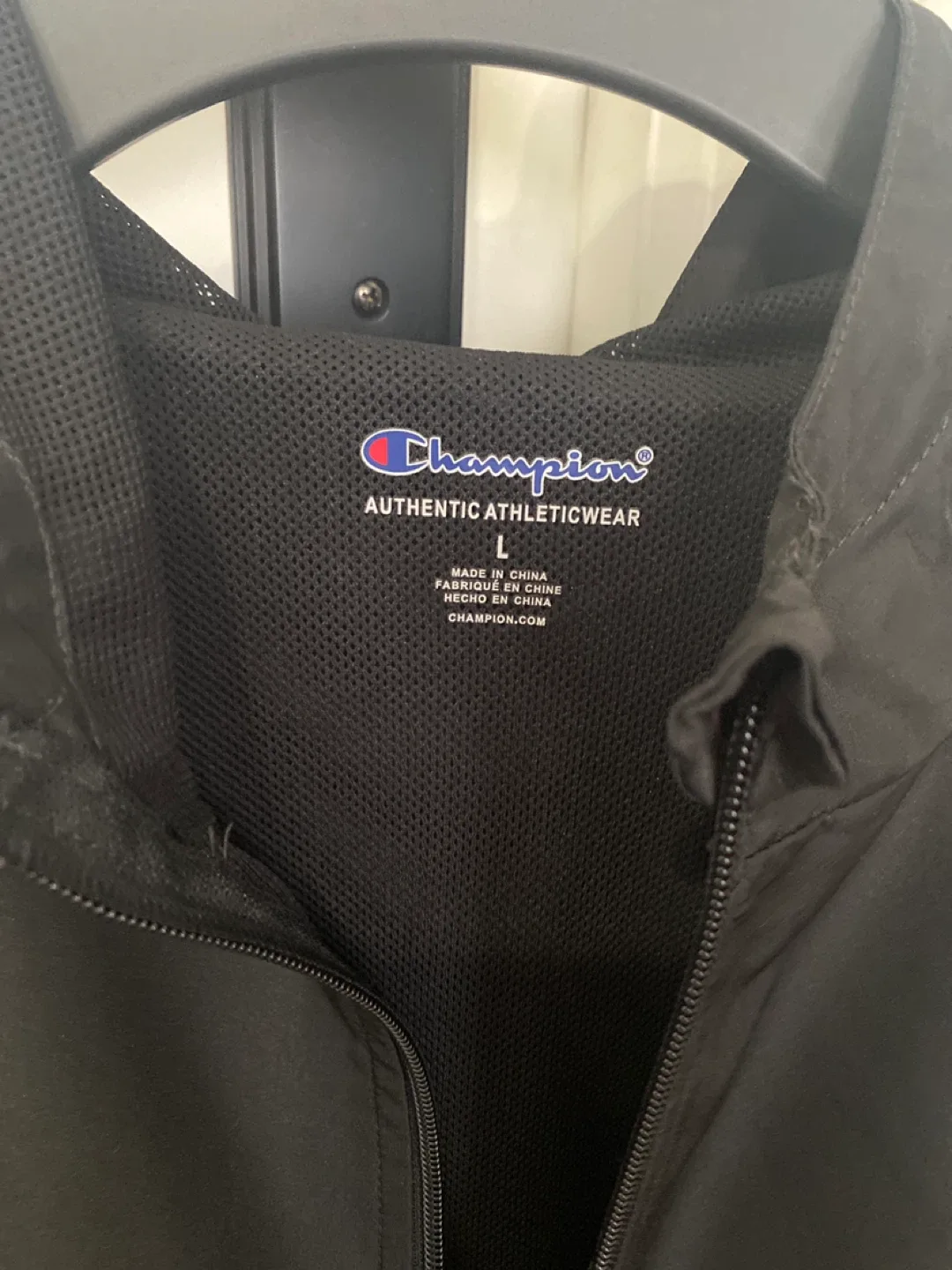 Champion Black Pullover Windbreaker - Size L image indicator(2)