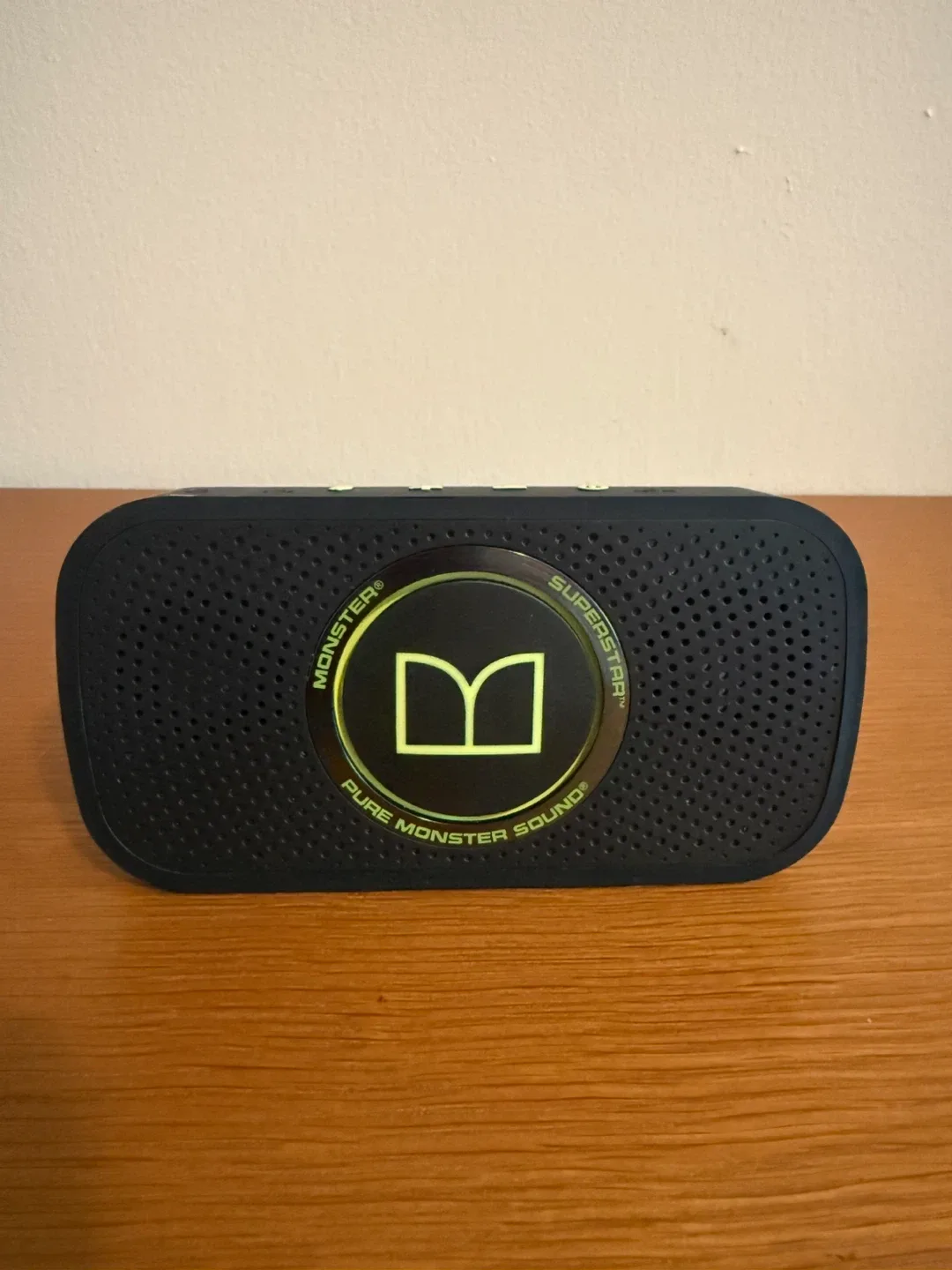 Monster Superstar Bluetooth Speaker image indicator(2)