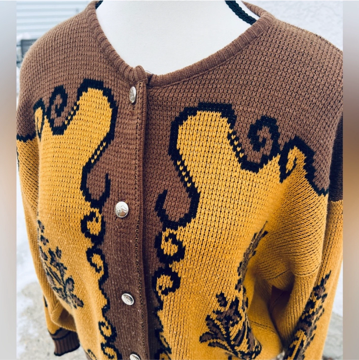 Vintage Patterned Cardigan - photo 4