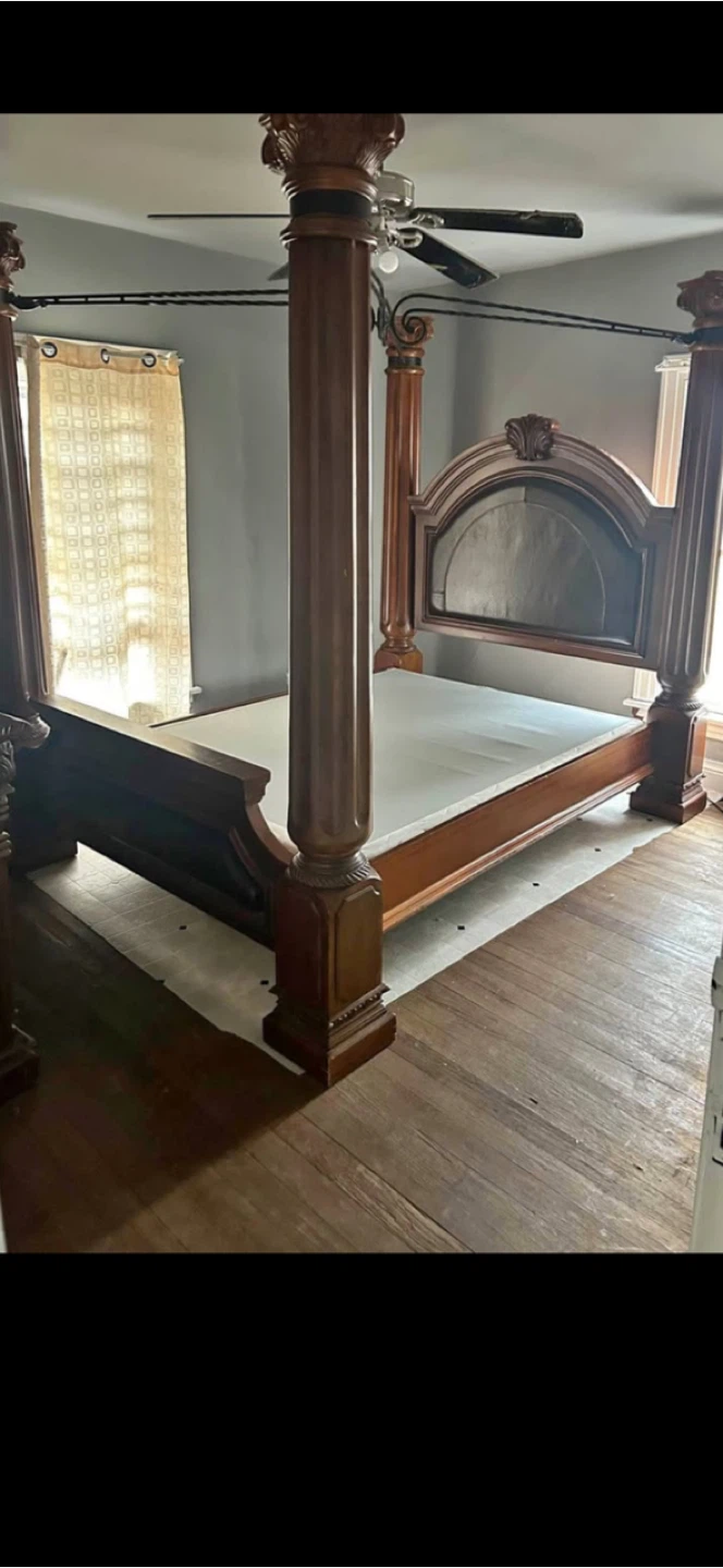 Antique Style Four Poster Bed