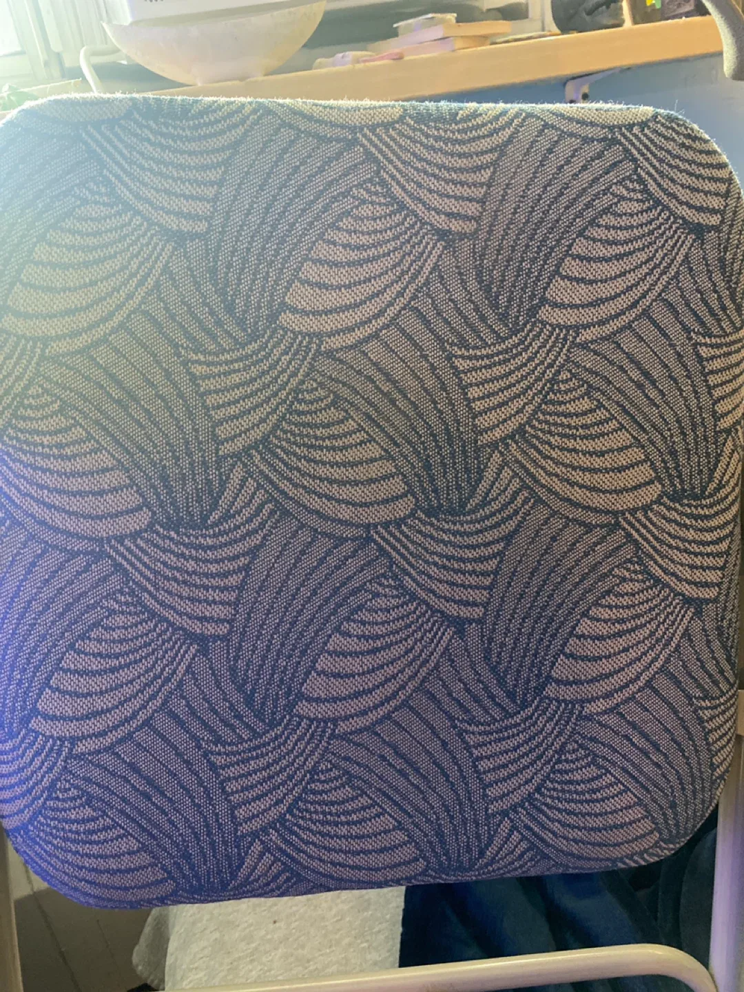 Folding Chair with Padded Seat image indicator(4)