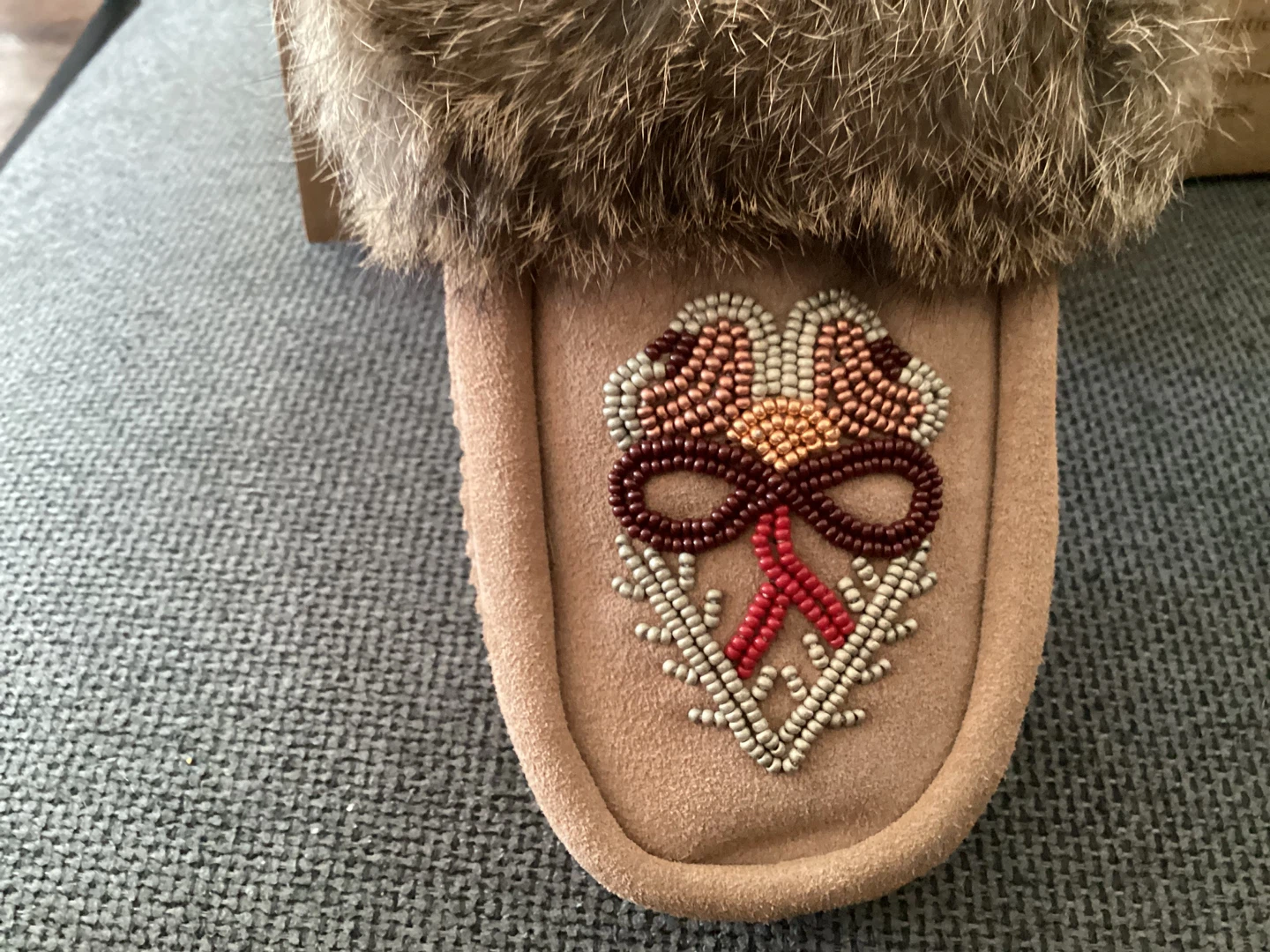 Manitobah Mukluks Moccasins - New in Box - photo 3