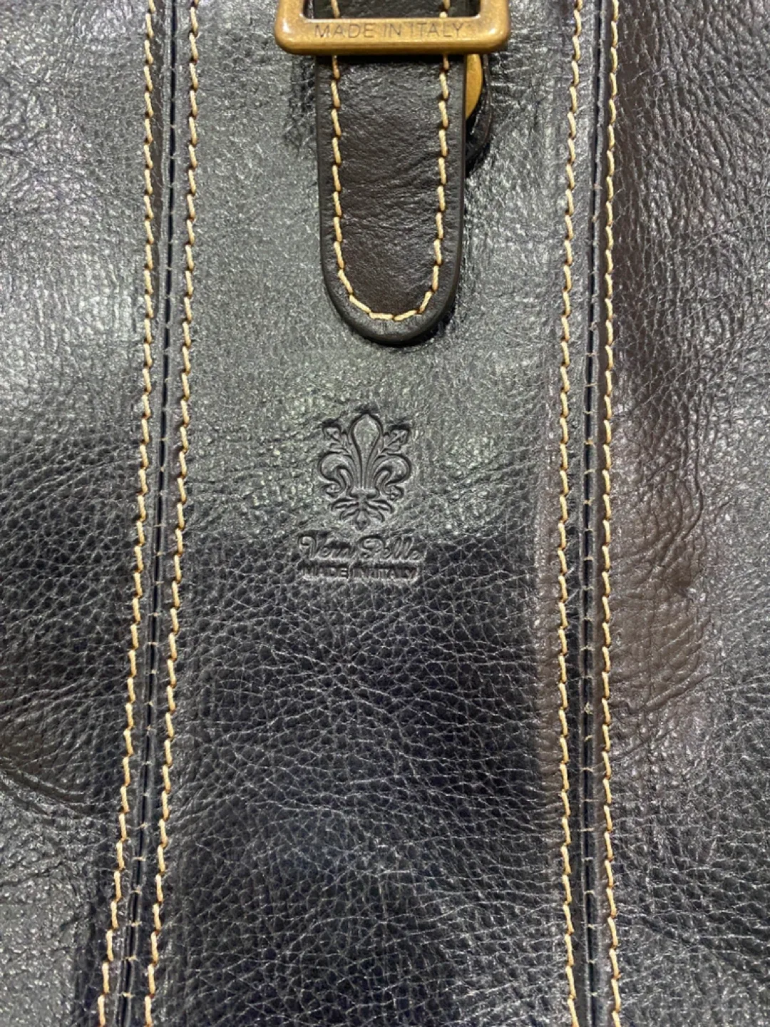 Leather Backpack Made in Italy image indicator(10)