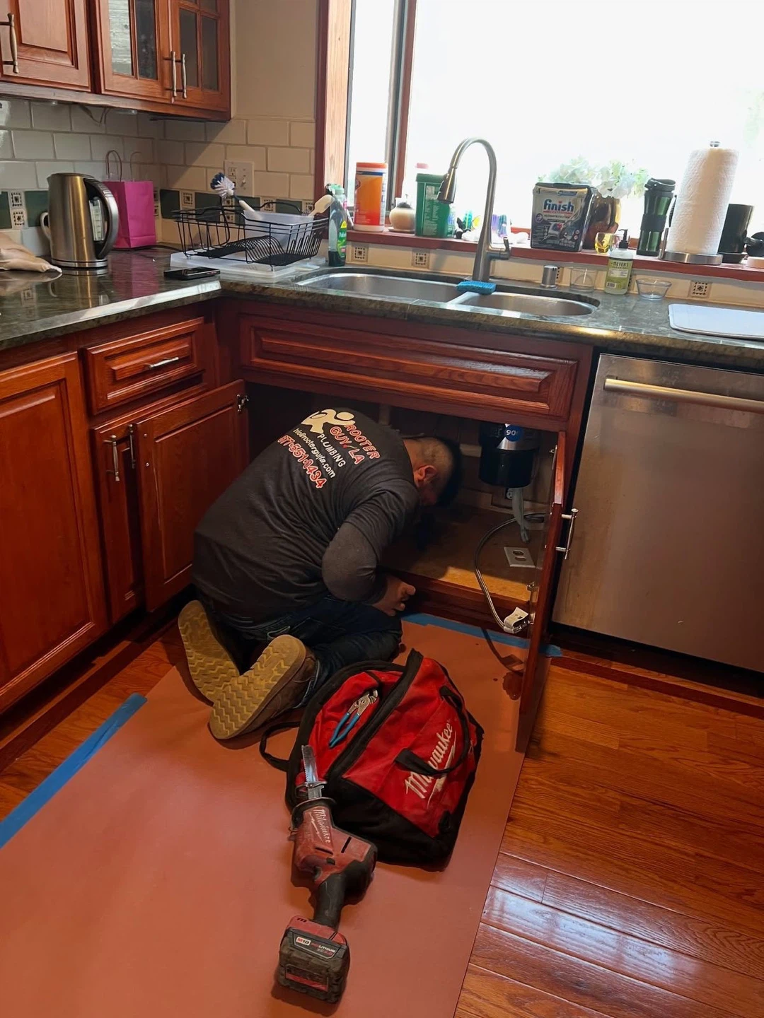 Plumbing service, drainage, installing faucets, toilets and etc - photo 5