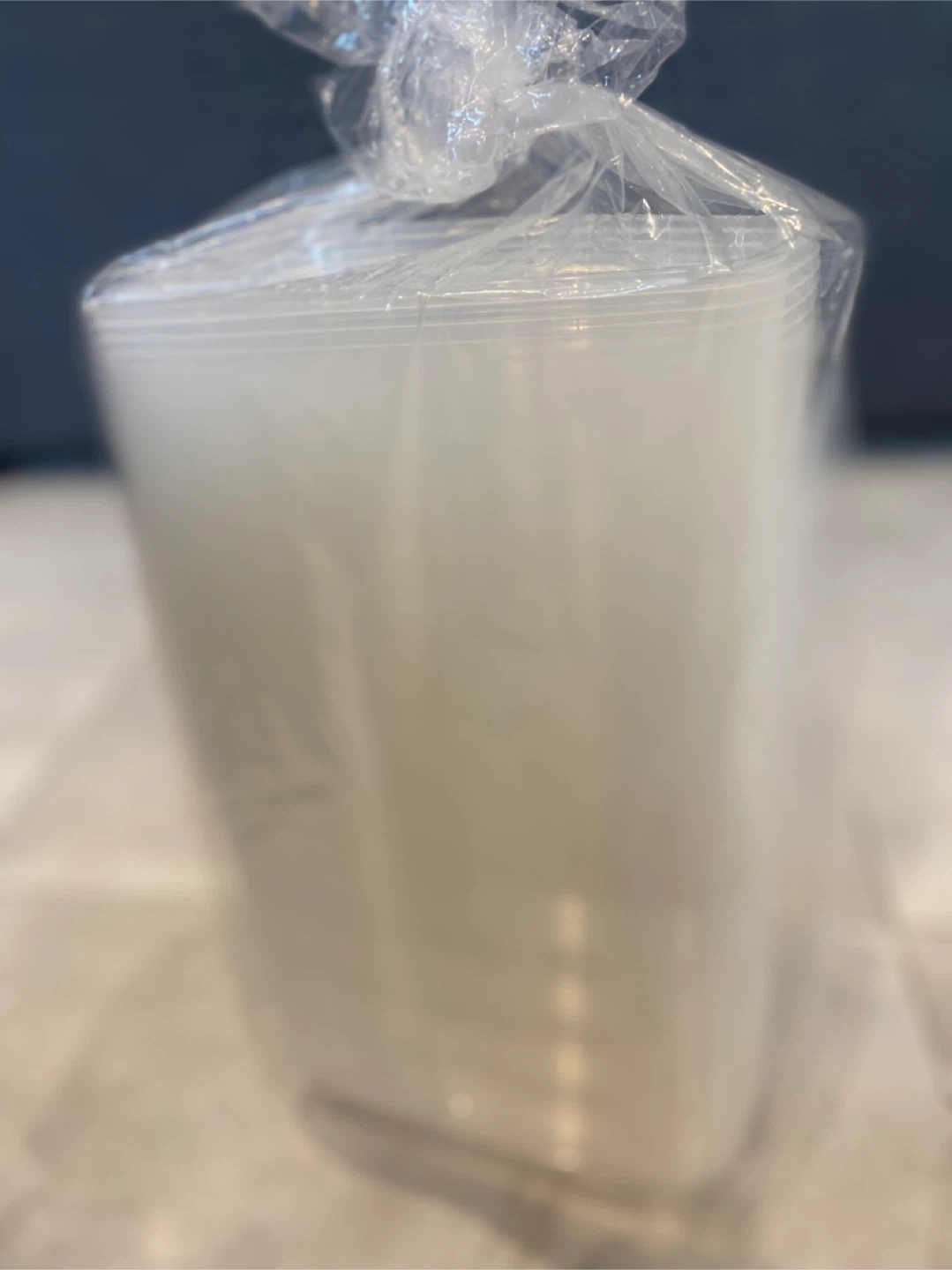 Café Express 38oz Plastic Containers with Lids - 84 count - photo 2