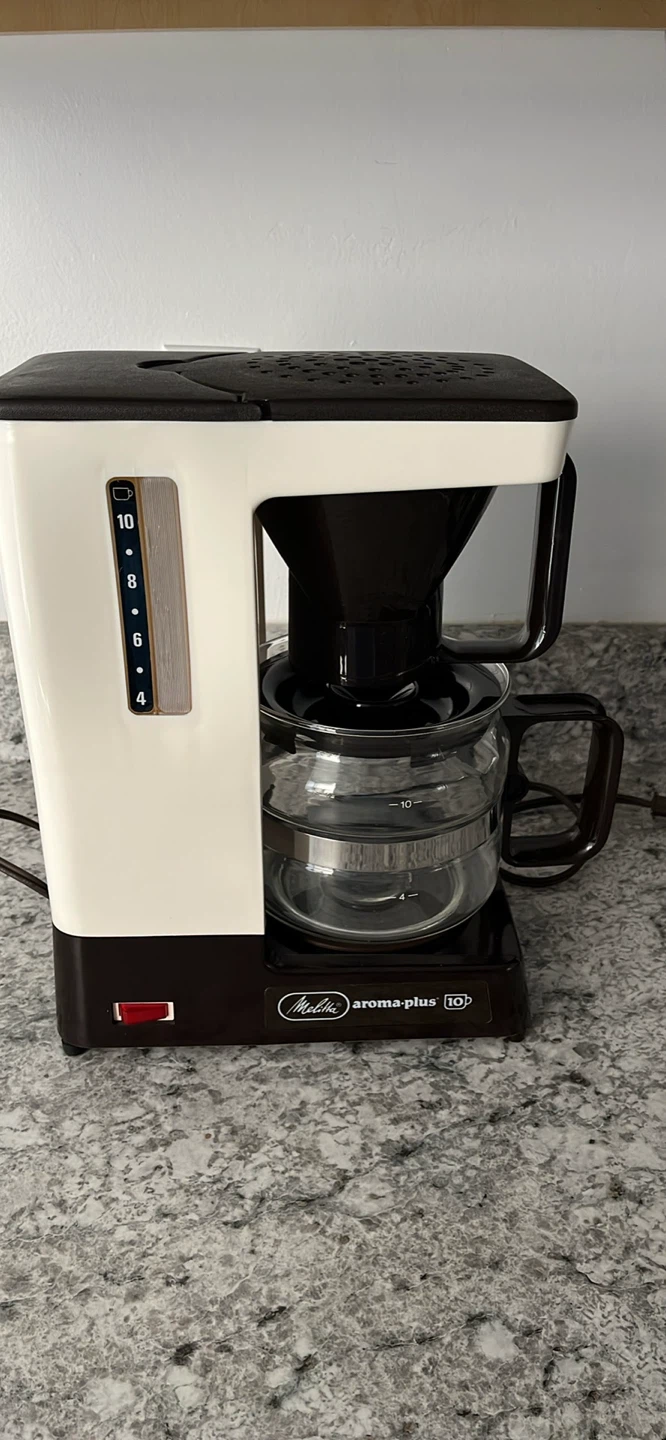 Melitta Aroma-Plus 10 Cup Automatic Coffeemaker - photo 3