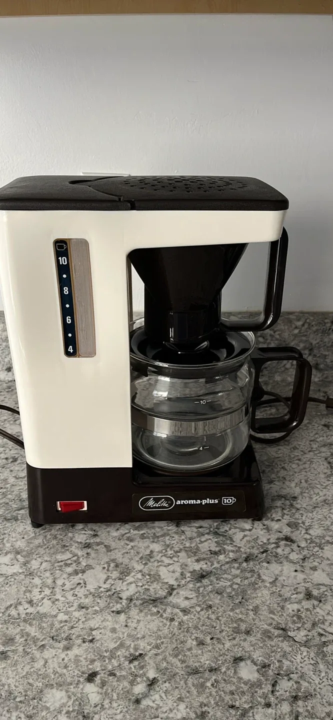 Melitta Aroma-Plus 10 Cup Automatic Coffeemaker image indicator(3)
