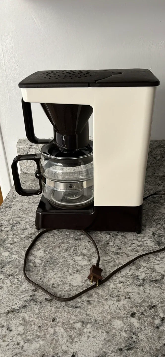 Melitta Aroma-Plus 10 Cup Automatic Coffeemaker image indicator(5)
