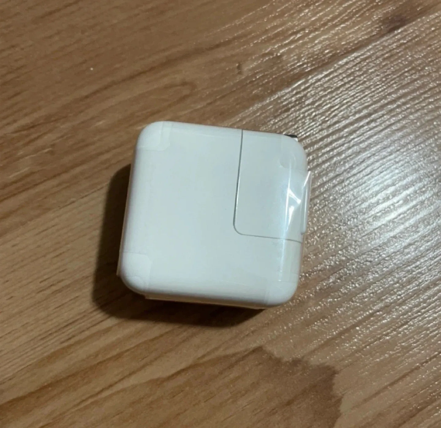 Apple 10w usb power adapter🥕 thumbnail