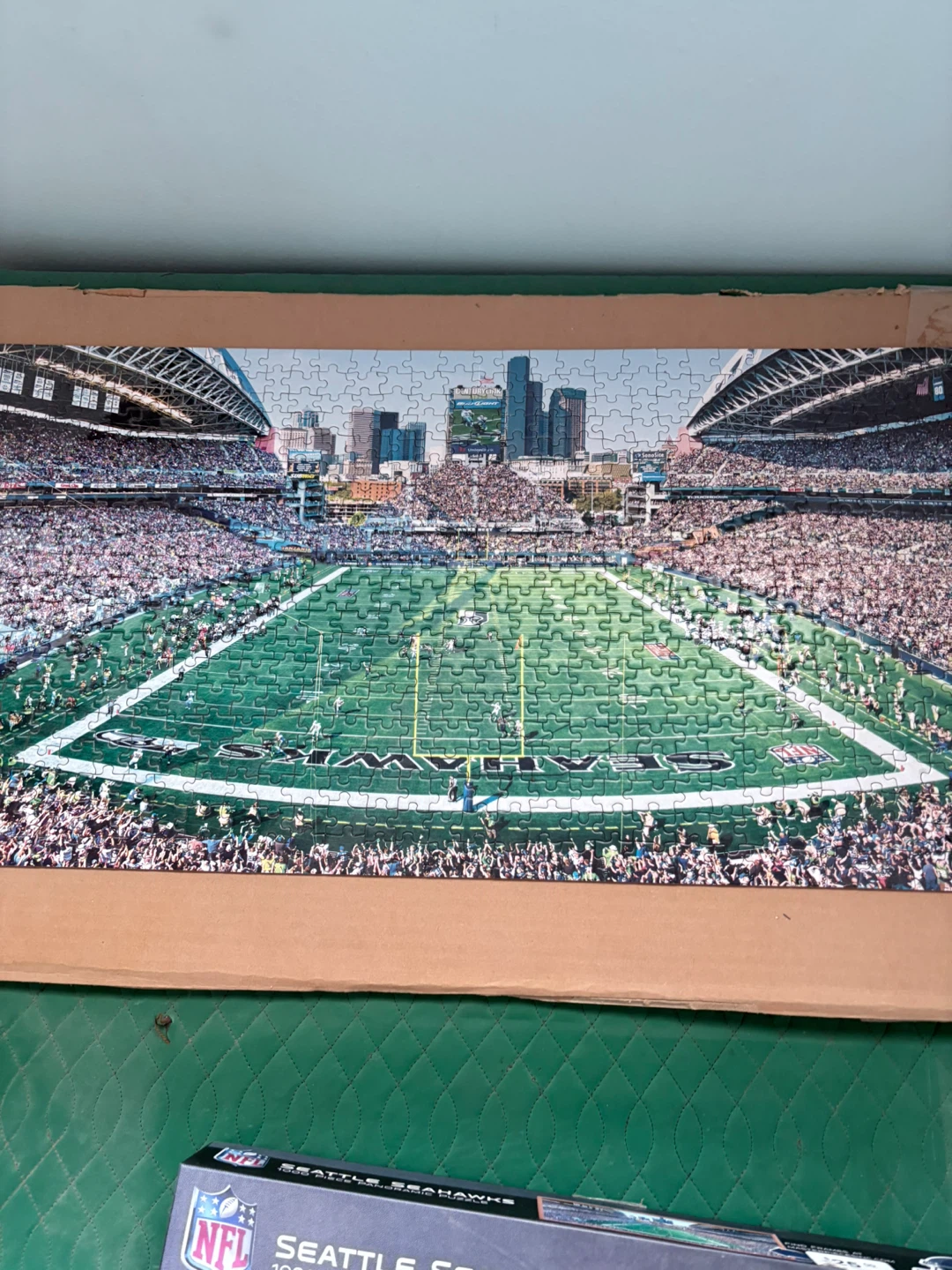 NFL Seattle Seahawks 1000 Piece Panoramic Puzzle - photo 2