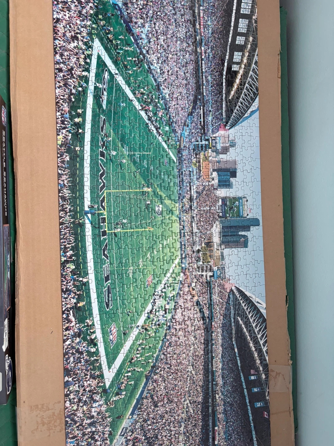 NFL Seattle Seahawks 1000 Piece Panoramic Puzzle - photo 3
