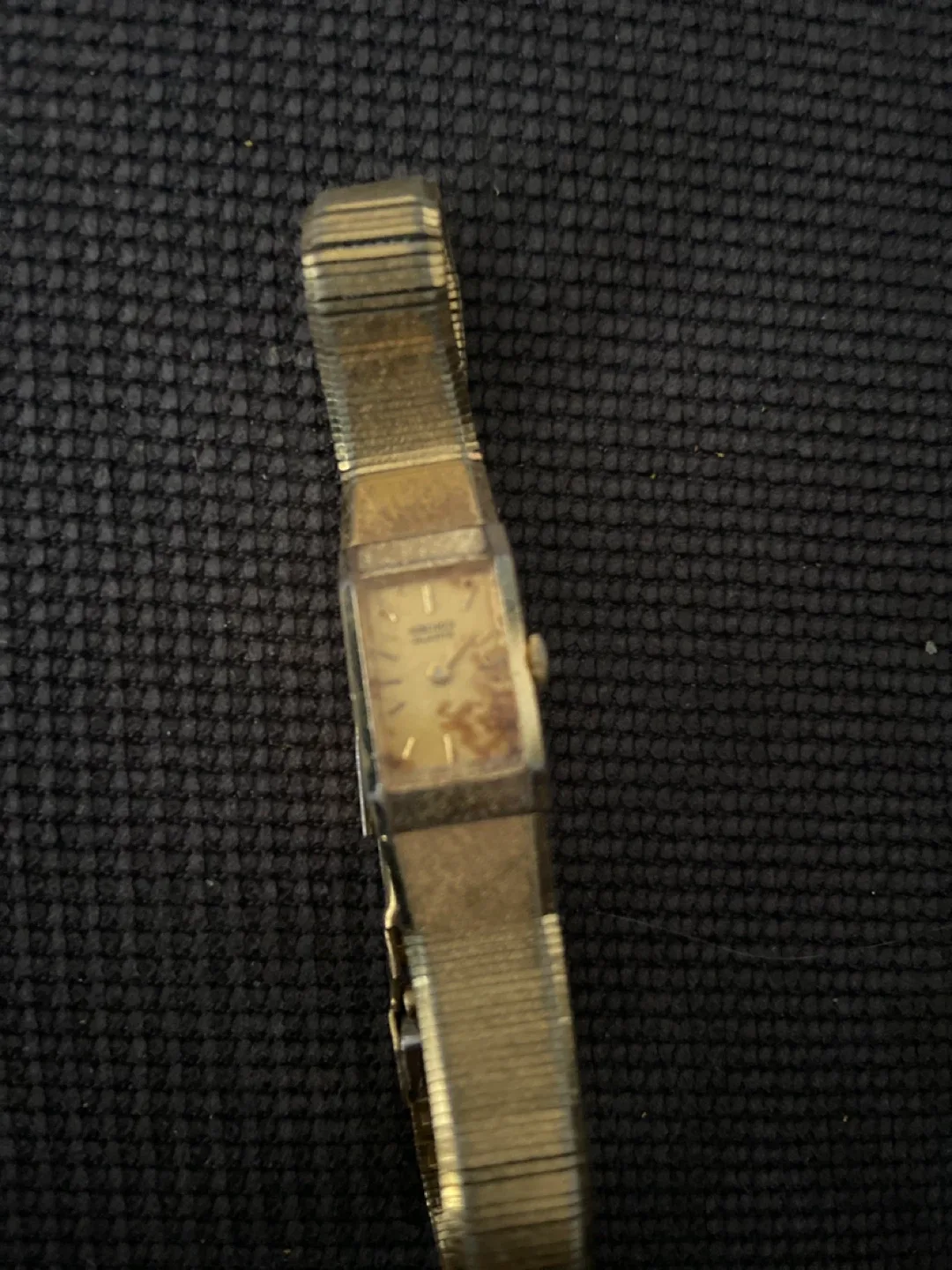 Vintage Seiko Quartz Ladies Watch image indicator(3)