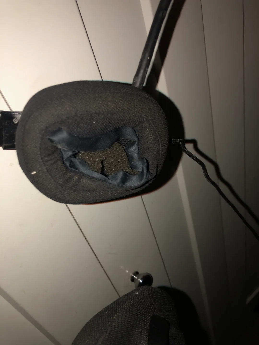 Logitech Gaming Headset. image indicator(2)