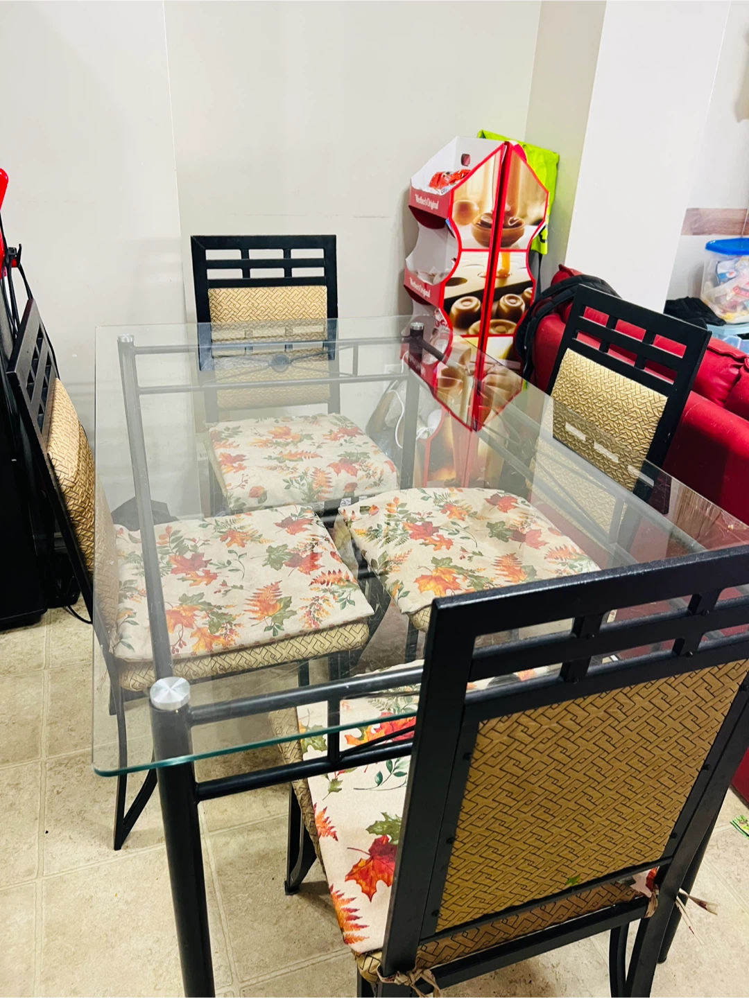 Glass Top Sturdy Dining Table with 4 Chairs