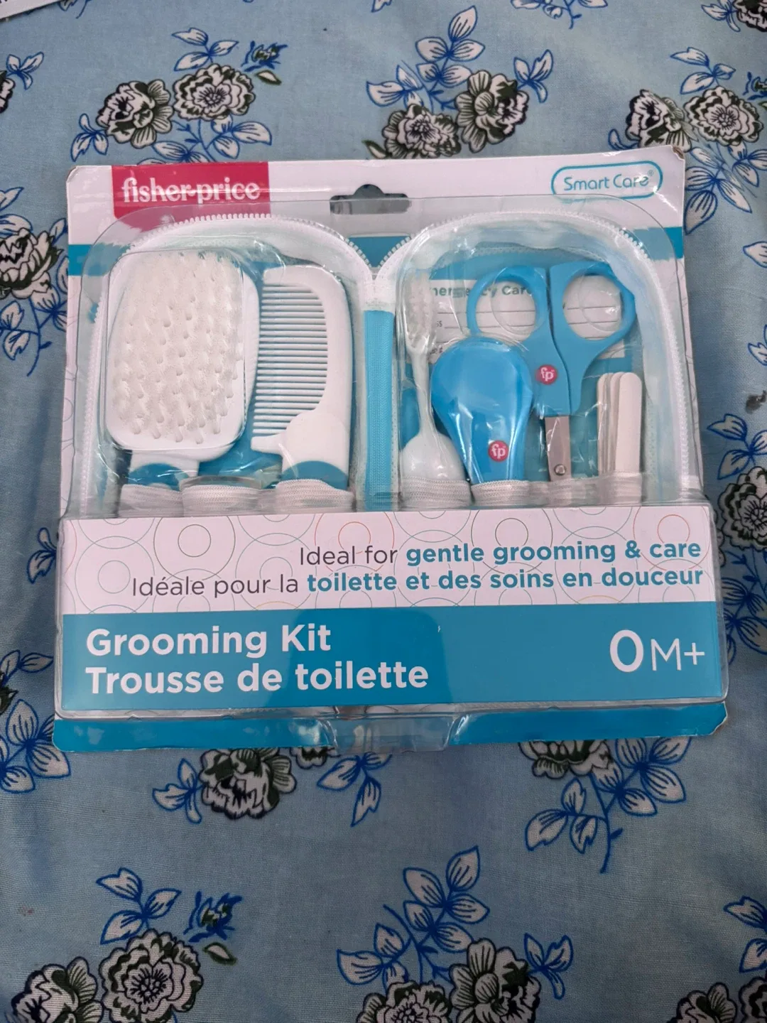 Munchkin Deluxe Drying Rack & Fisher-Price Grooming Kit image indicator(4)