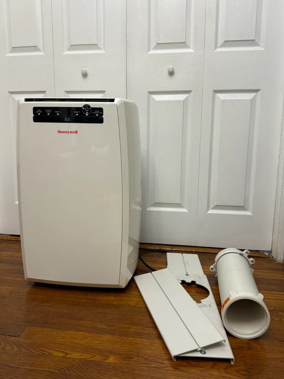Honeywell Portable Air Conditioner thumbnail