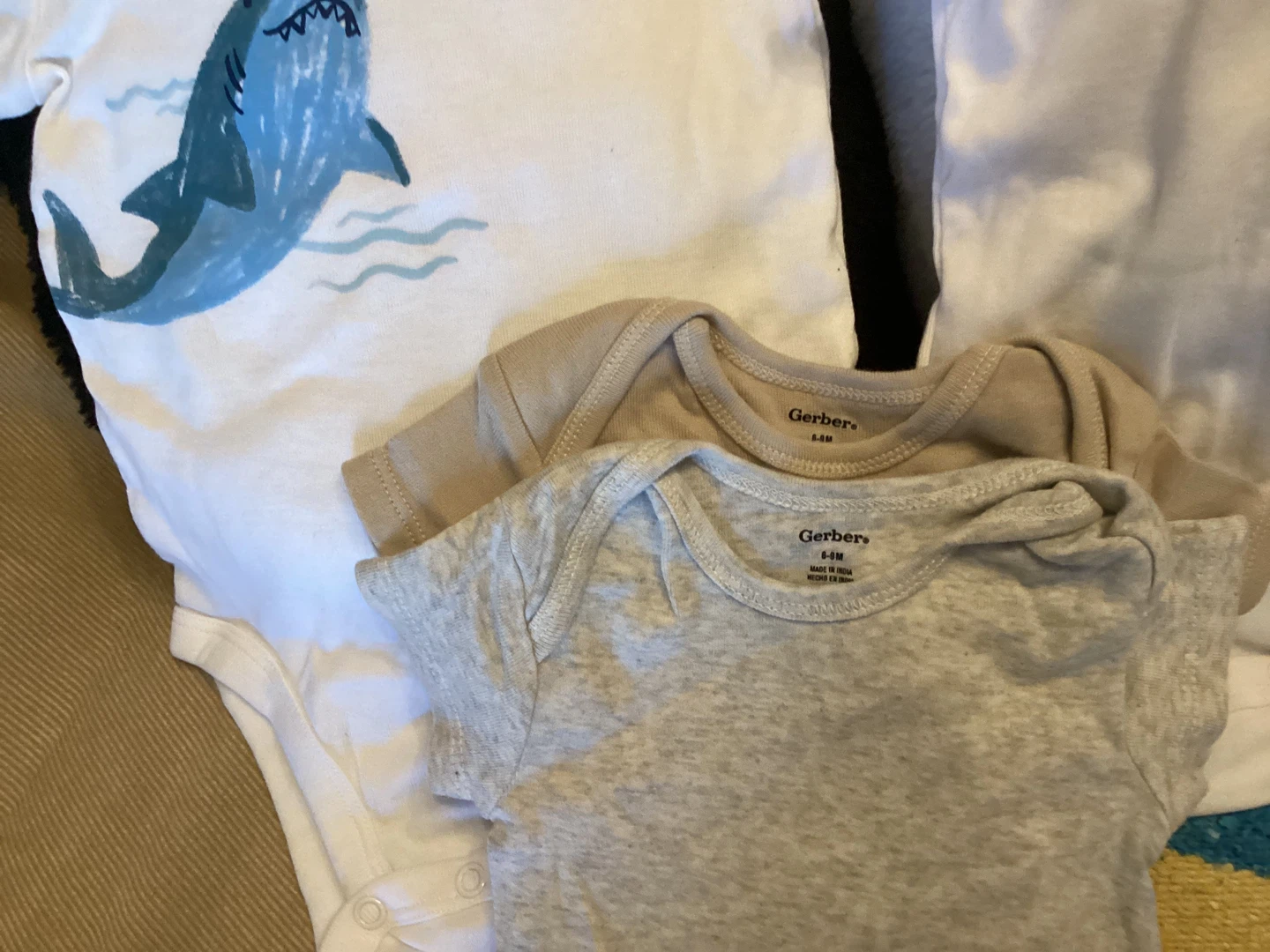 Carter's & Gerber Baby Clothes (6-9M) - photo 4