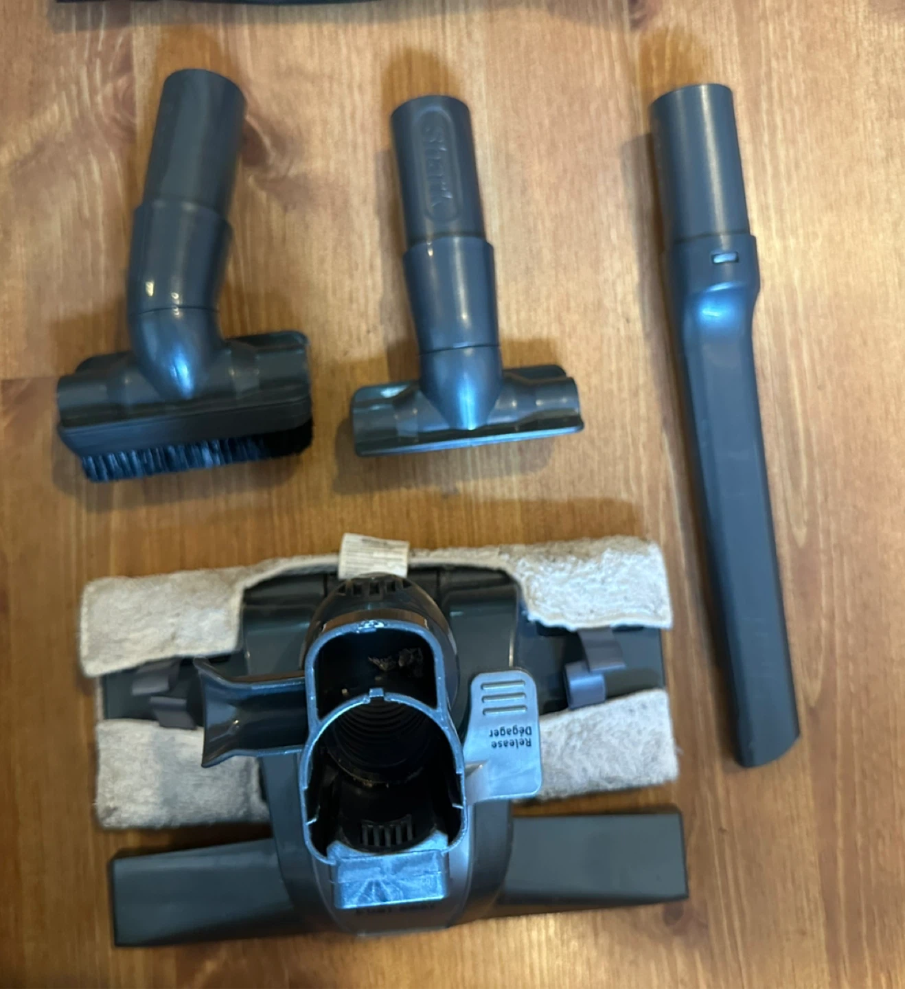 Shark Rocket DeluxePro Vacuum - photo 3