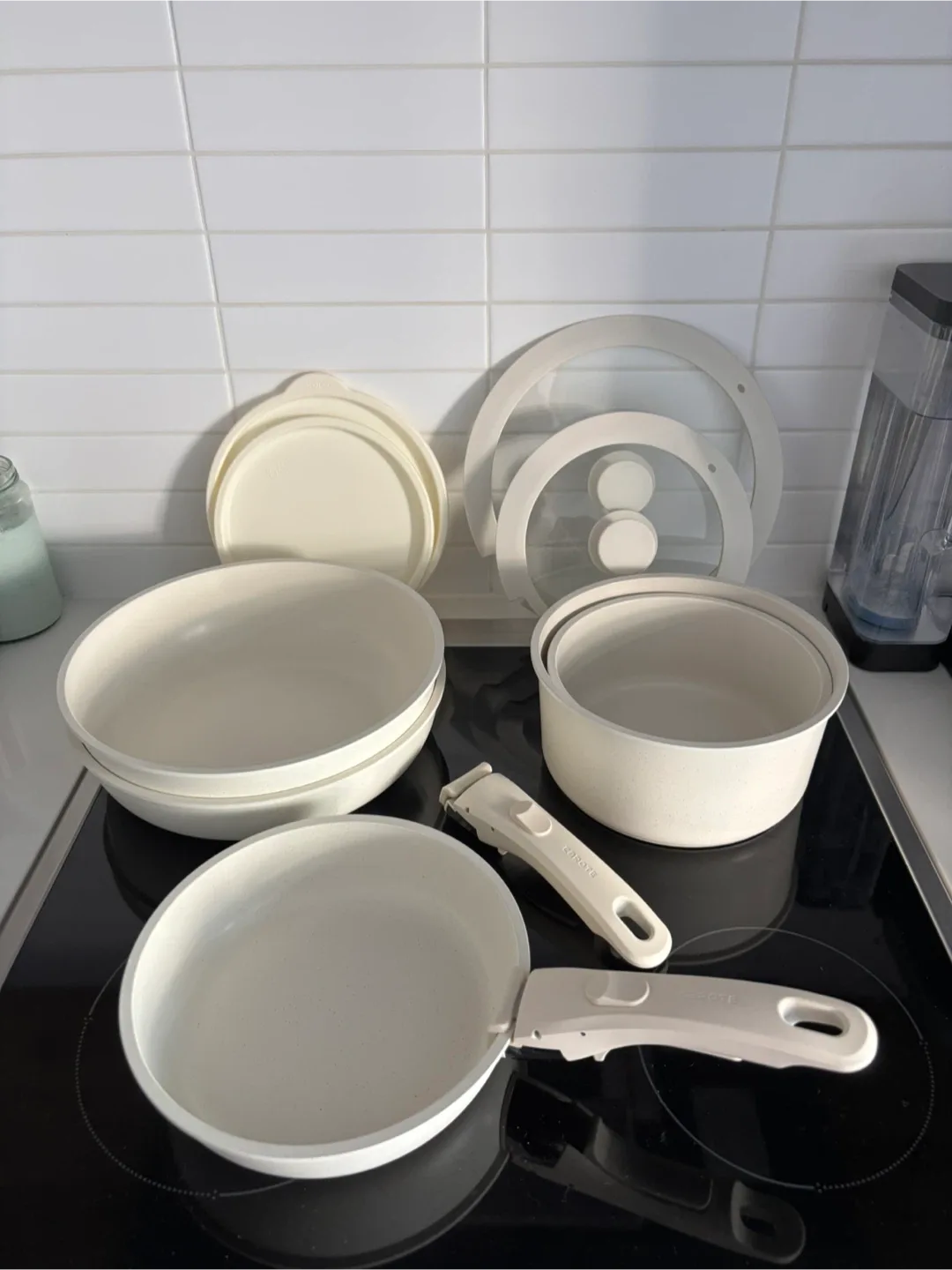 Used Once CAROTE 11pcs Pots & Pans Set Non Stick Cookware thumbnail
