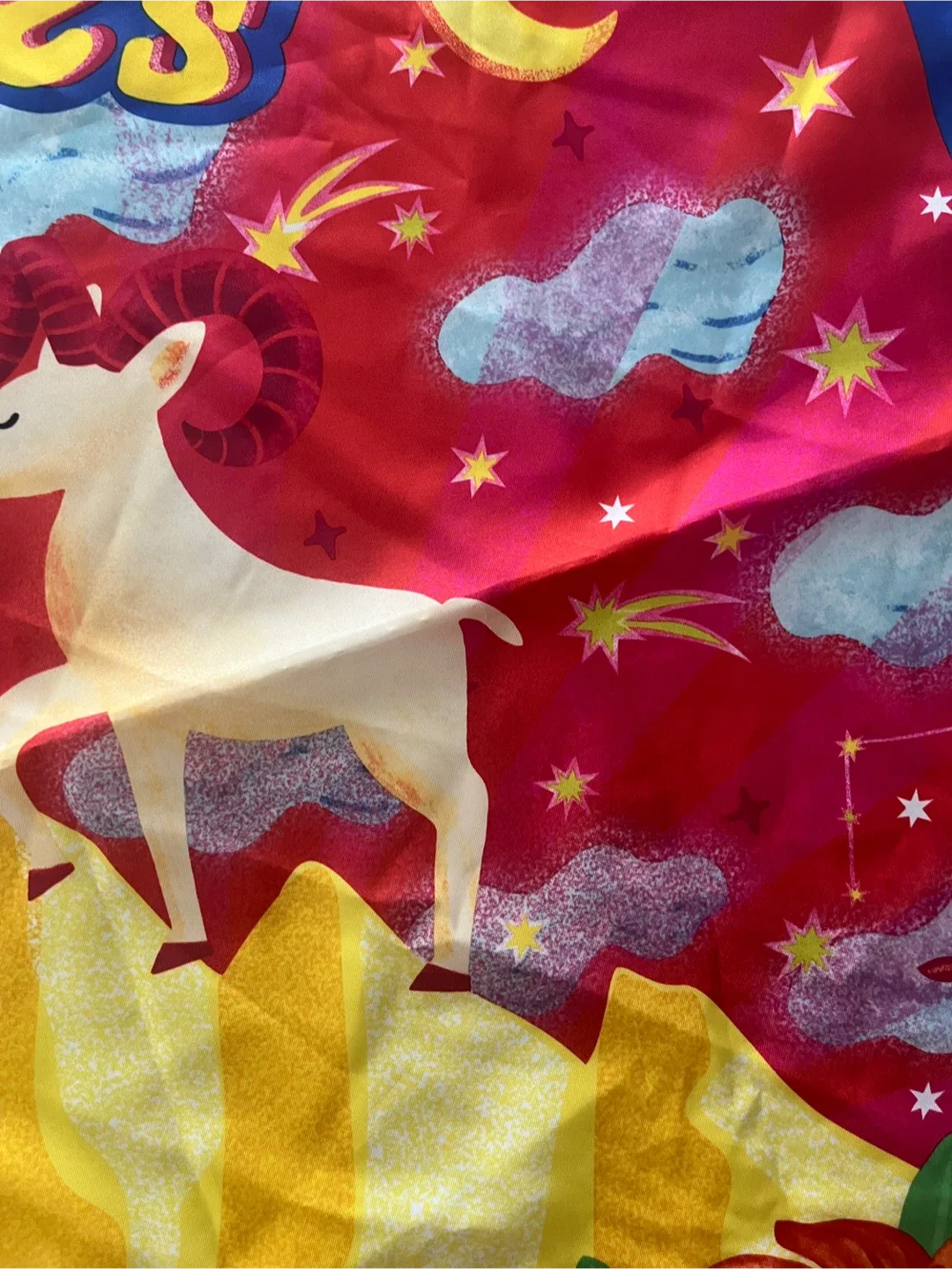 Aries Scarf from LUSH image indicator(3)