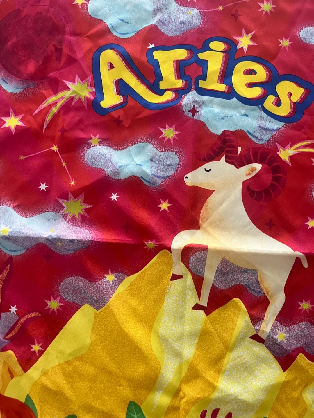 Aries Scarf from LUSH image indicator(2)