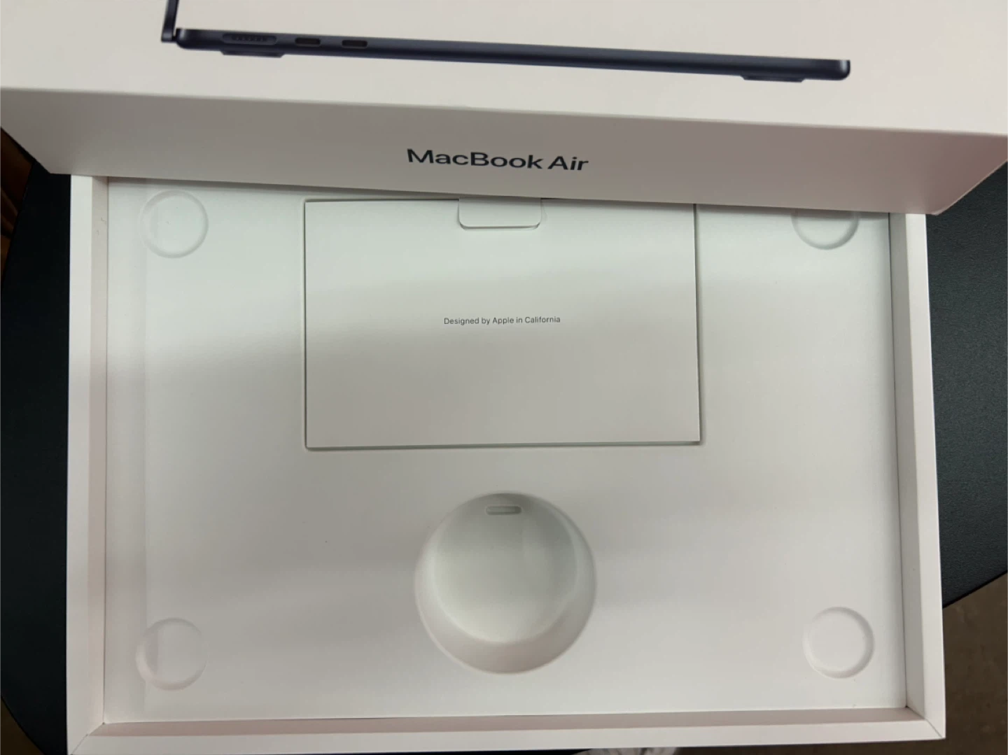 Apple MacBook Air 13.6” (M2, 256GB SSD) – Like New - photo 2