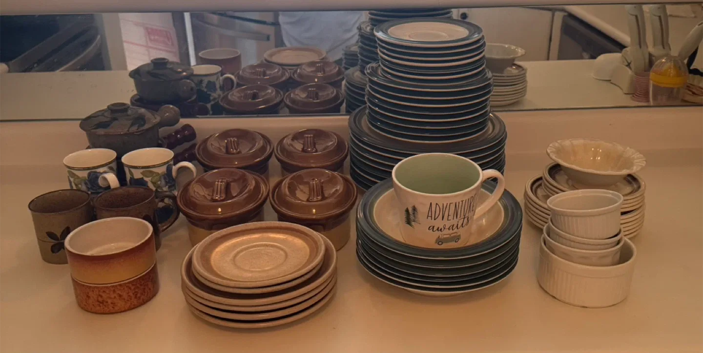 Mixed Dishes and Tableware thumbnail