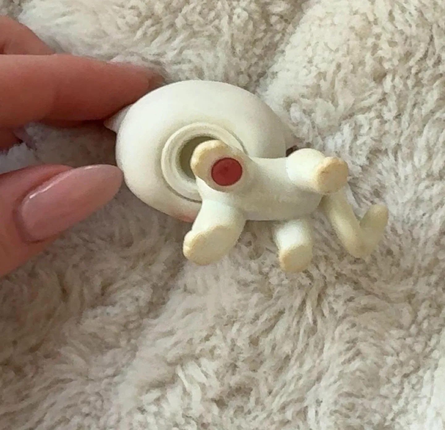 LPS Authentic Littlest Pet Shop #64 White Shorthair Cat image indicator(3)