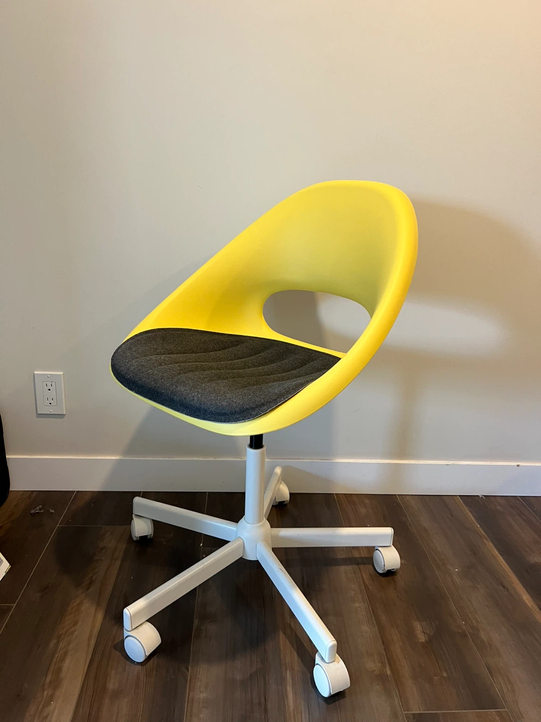 Yellow Modern Desk Chair