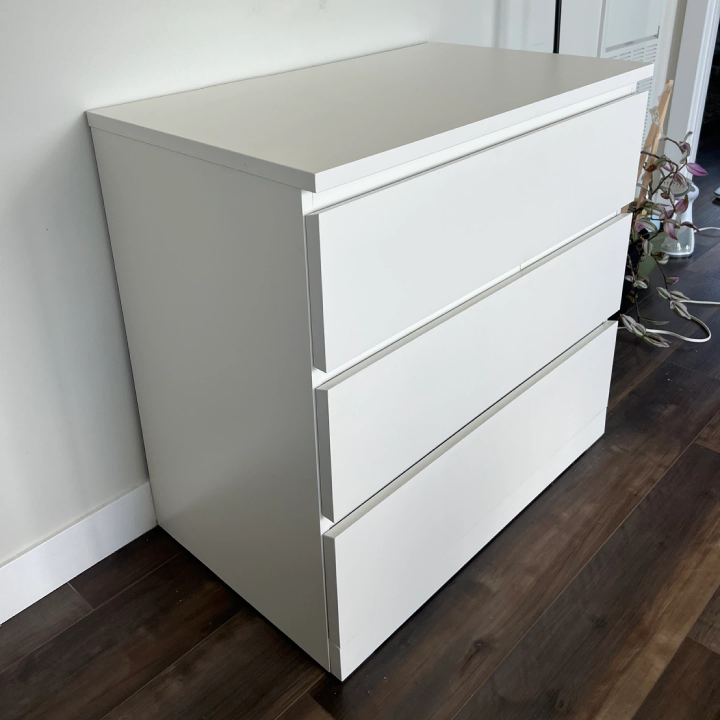White 3-Drawer Dresser - photo 2