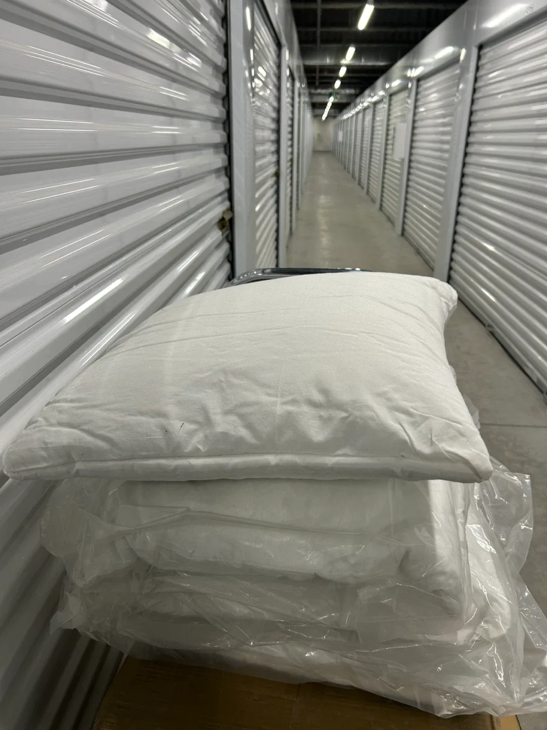 New White Pillow Cushion (Set of 4) $15 Each thumbnail
