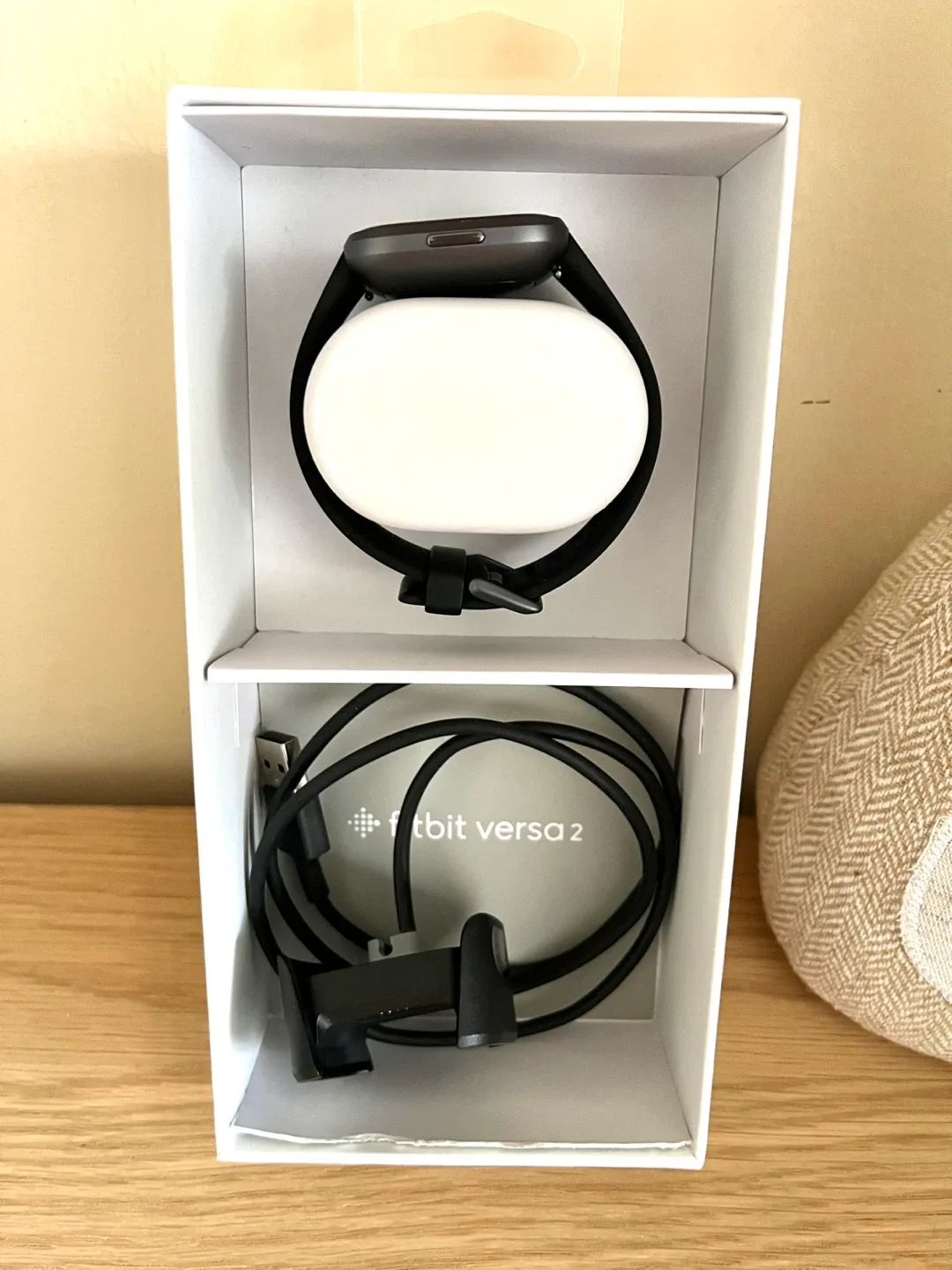 💯 LIKE NEW ✅ Fitbit Versa 2 smartwatch image indicator(6)