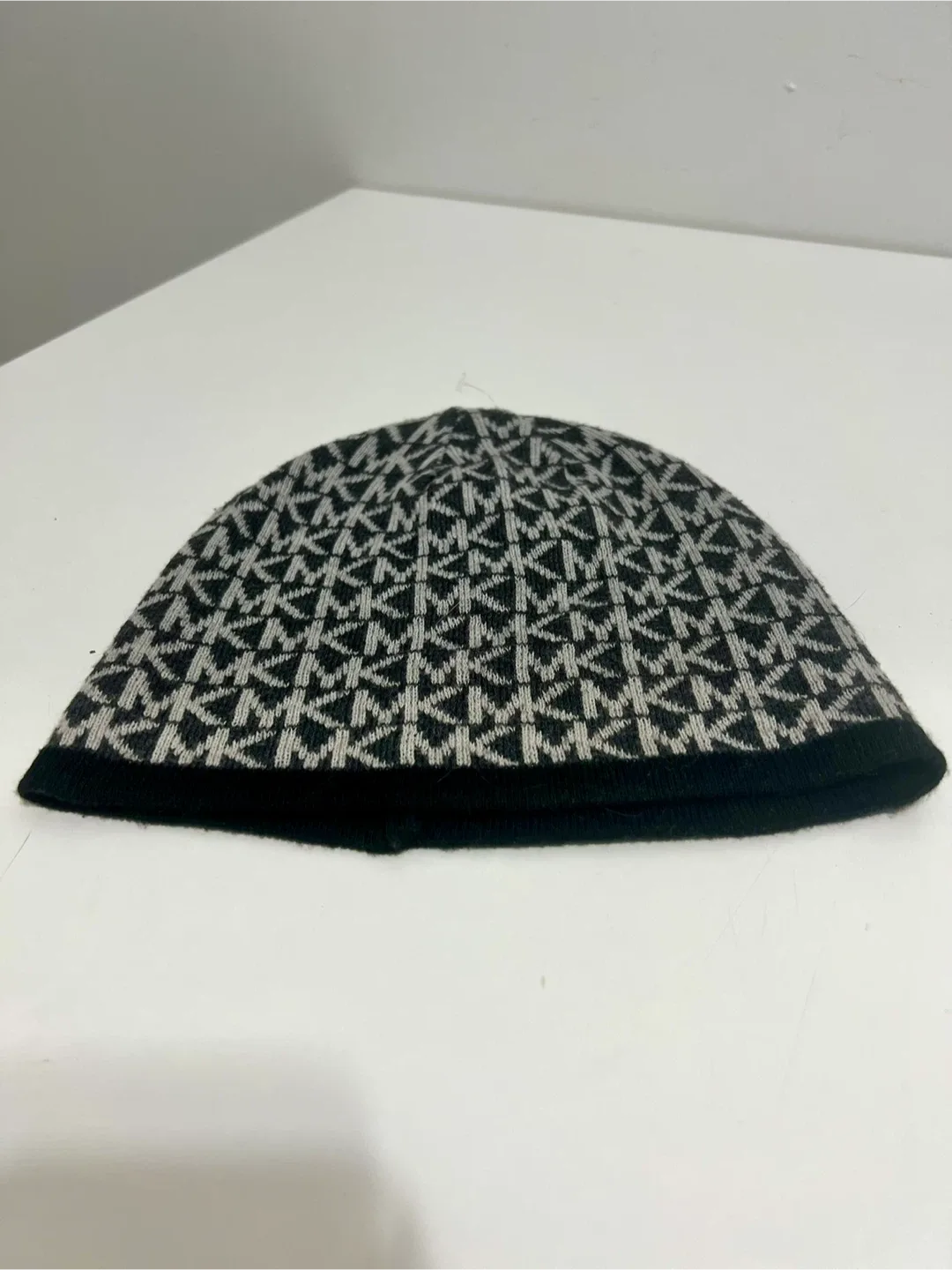 Michael Kors Hat image indicator(2)