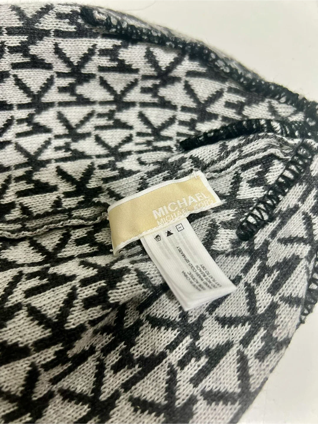 Michael Kors Hat image indicator(3)