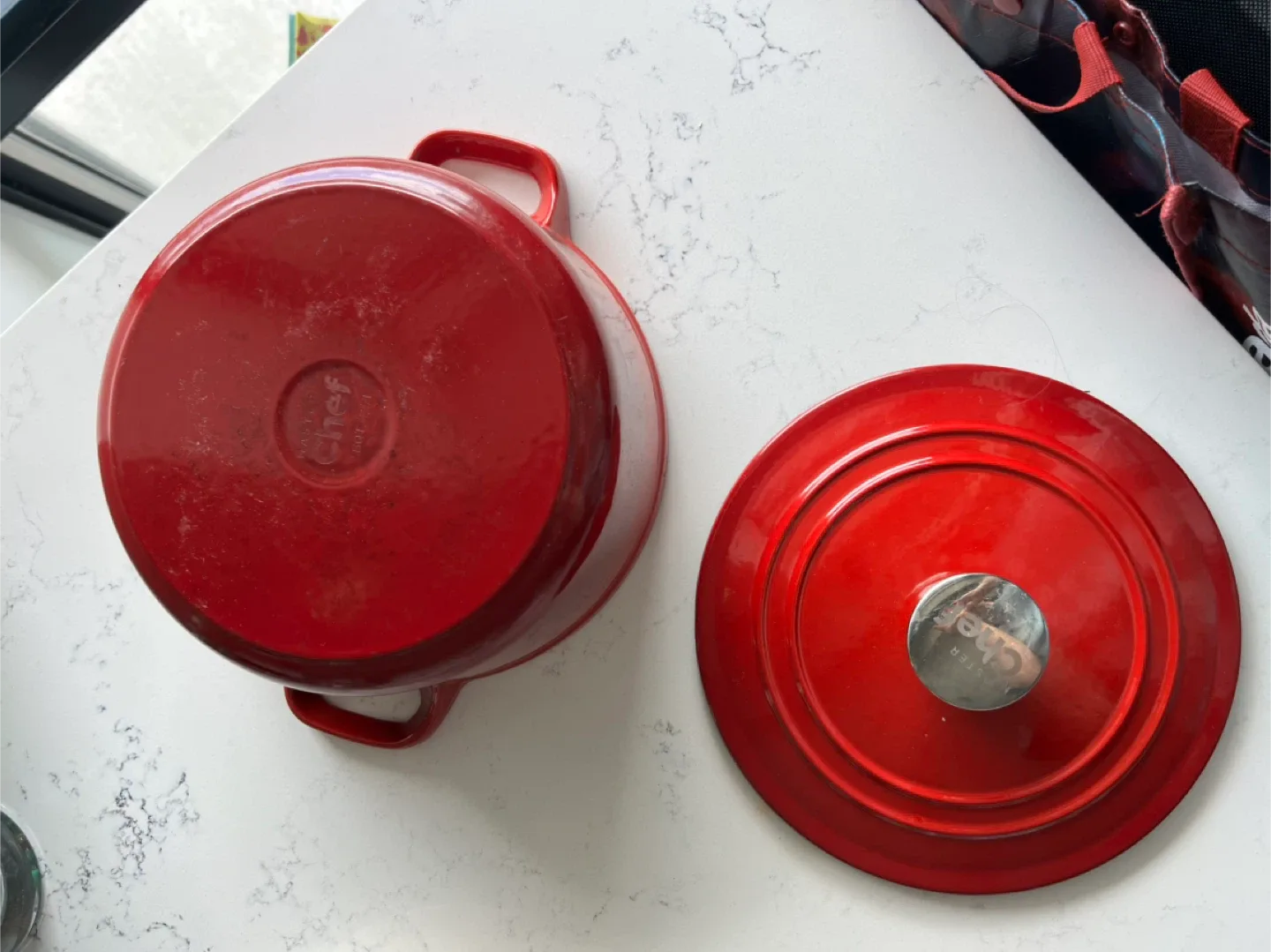 Master Chef Round Dutch Oven - Red, 2.7L image indicator(2)