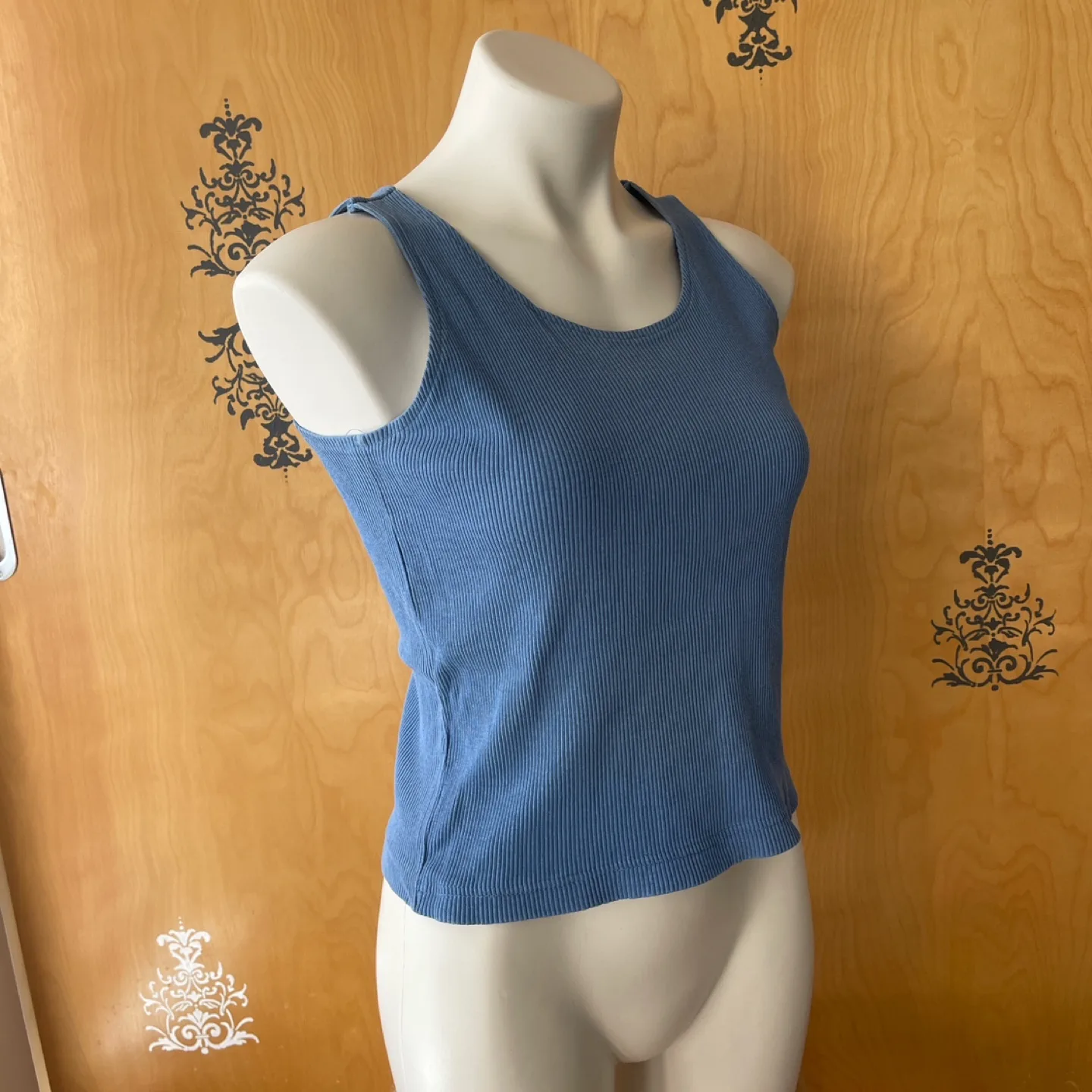 Vintage 90s Blue Ribbed Cropped Tank Top s/M image indicator(3)