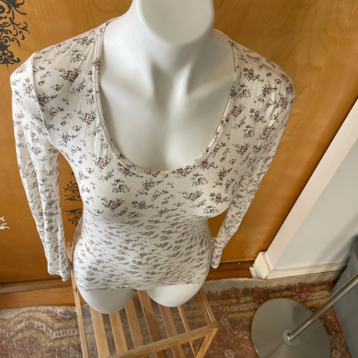 Vintage Y2K 2000s Cream Floral Pattern Long Sleeve Top image indicator(8)