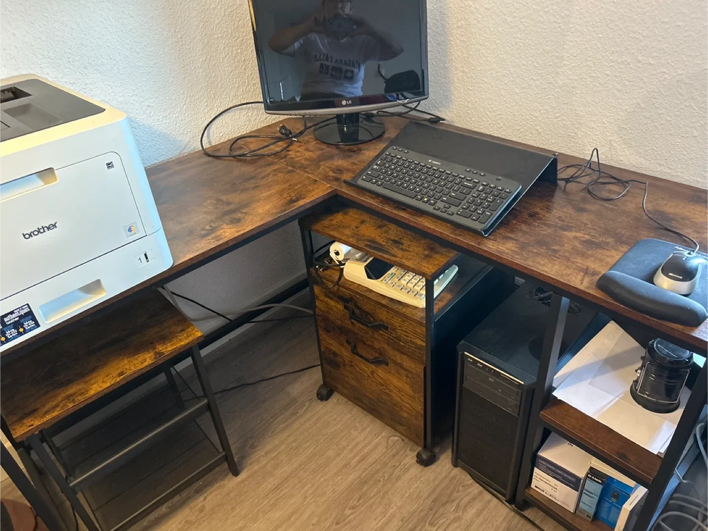 Home office/students corner  🥕🥕🥕 image indicator(6)