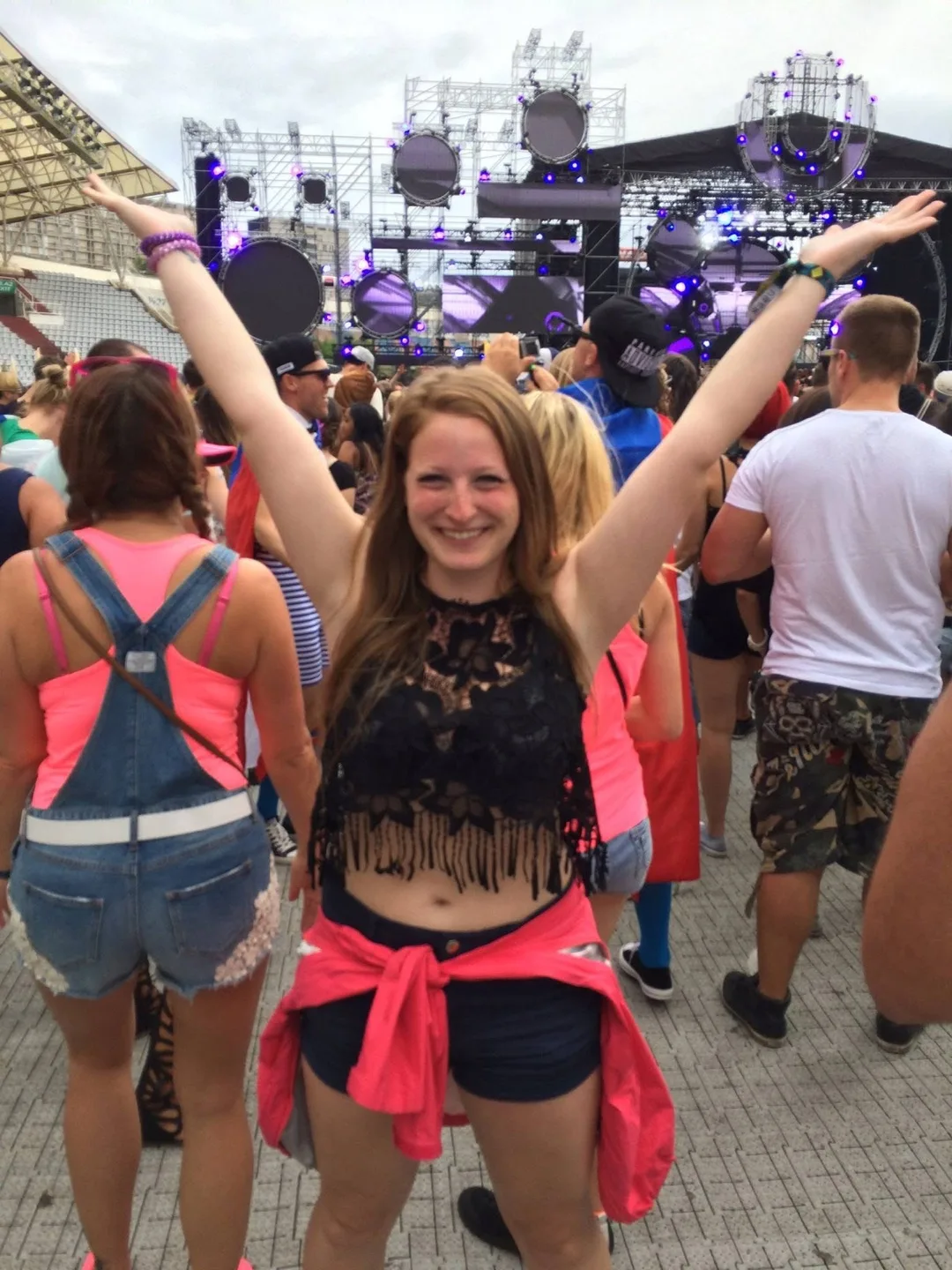 Floral Crop Top image indicator(2)