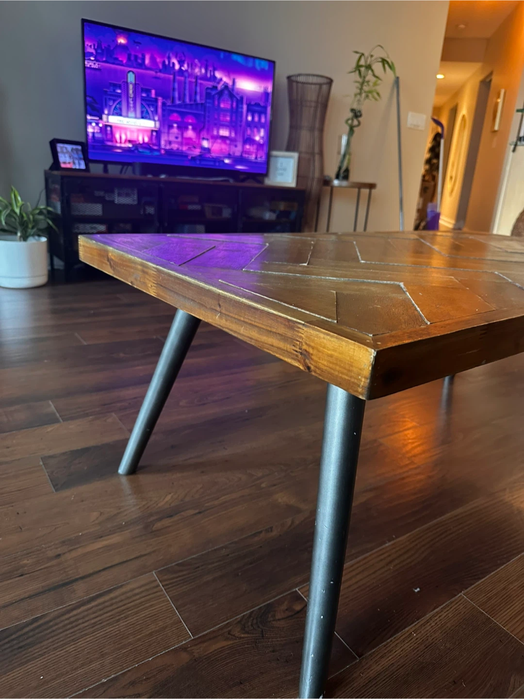 Sturdy Wooden Coffee Table - photo 3